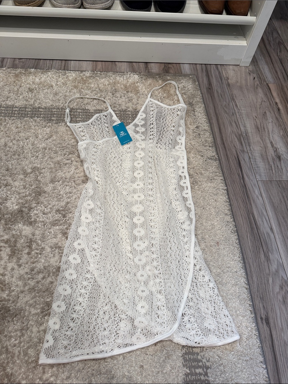 Cupshe Sheer Lace Crossover Mini Cover-Up - Picture 3 of 6